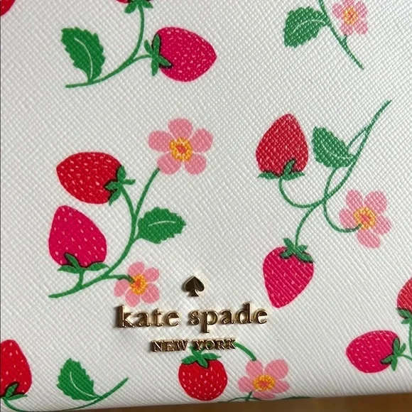Kate Spade | Strawberry Crossbody Bag 🍓🌸 - Picture 4 of 15